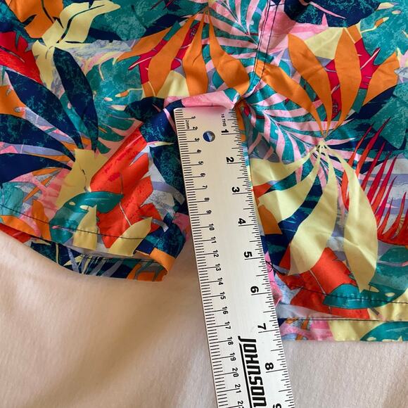 Old Navy Swimming Pants, size S, Multi Colored - Picture 4 of 10